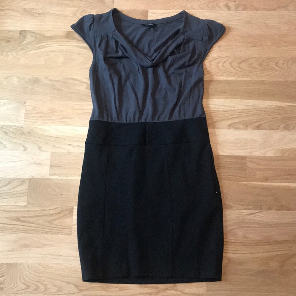 Express bodycon scoopneck dress size 4